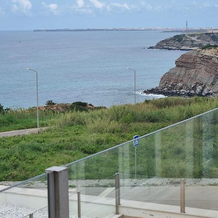 Ocean View Apartments Луриня Екстериор снимка