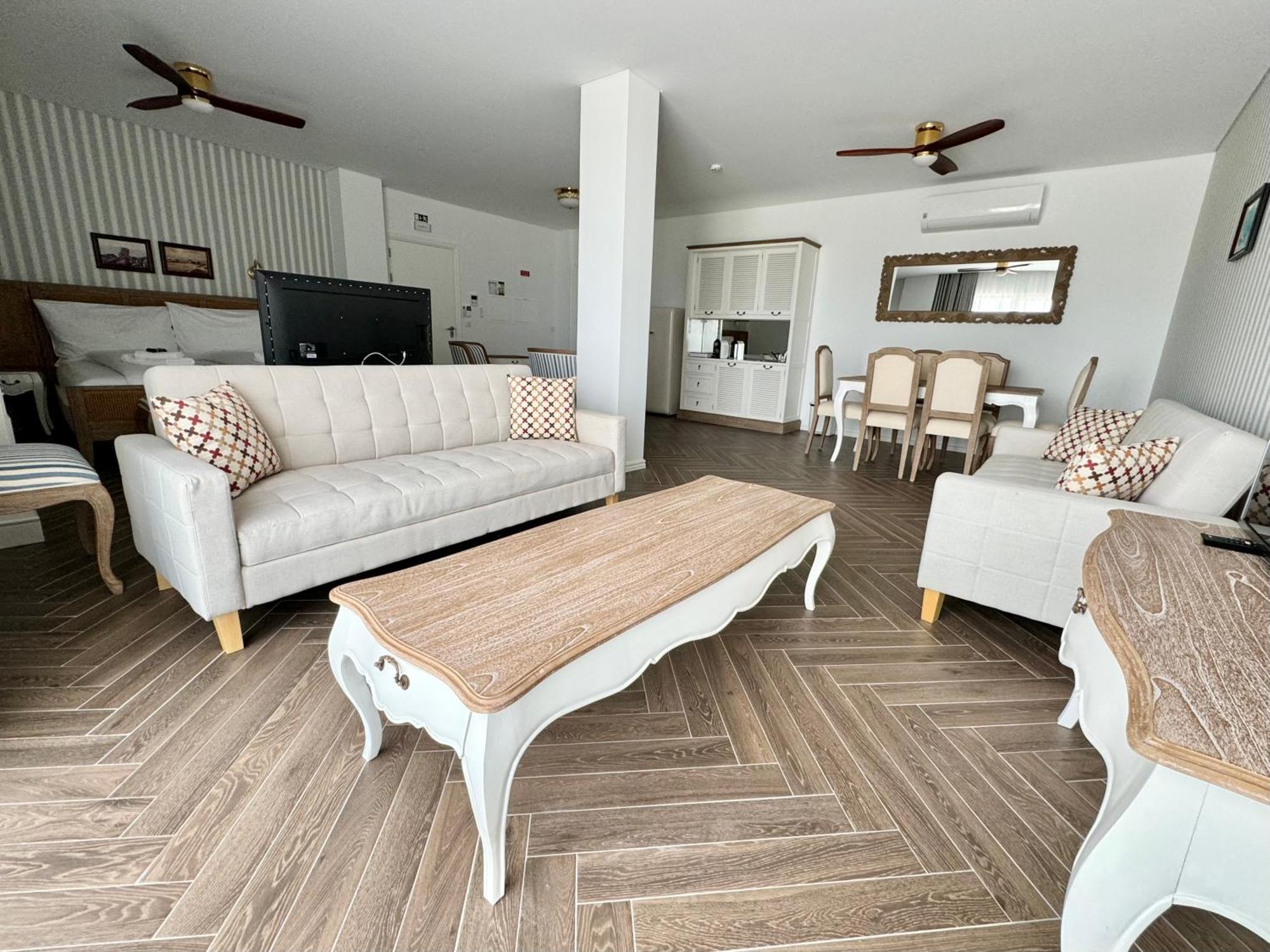 Ocean View Apartments Луриня Стая снимка