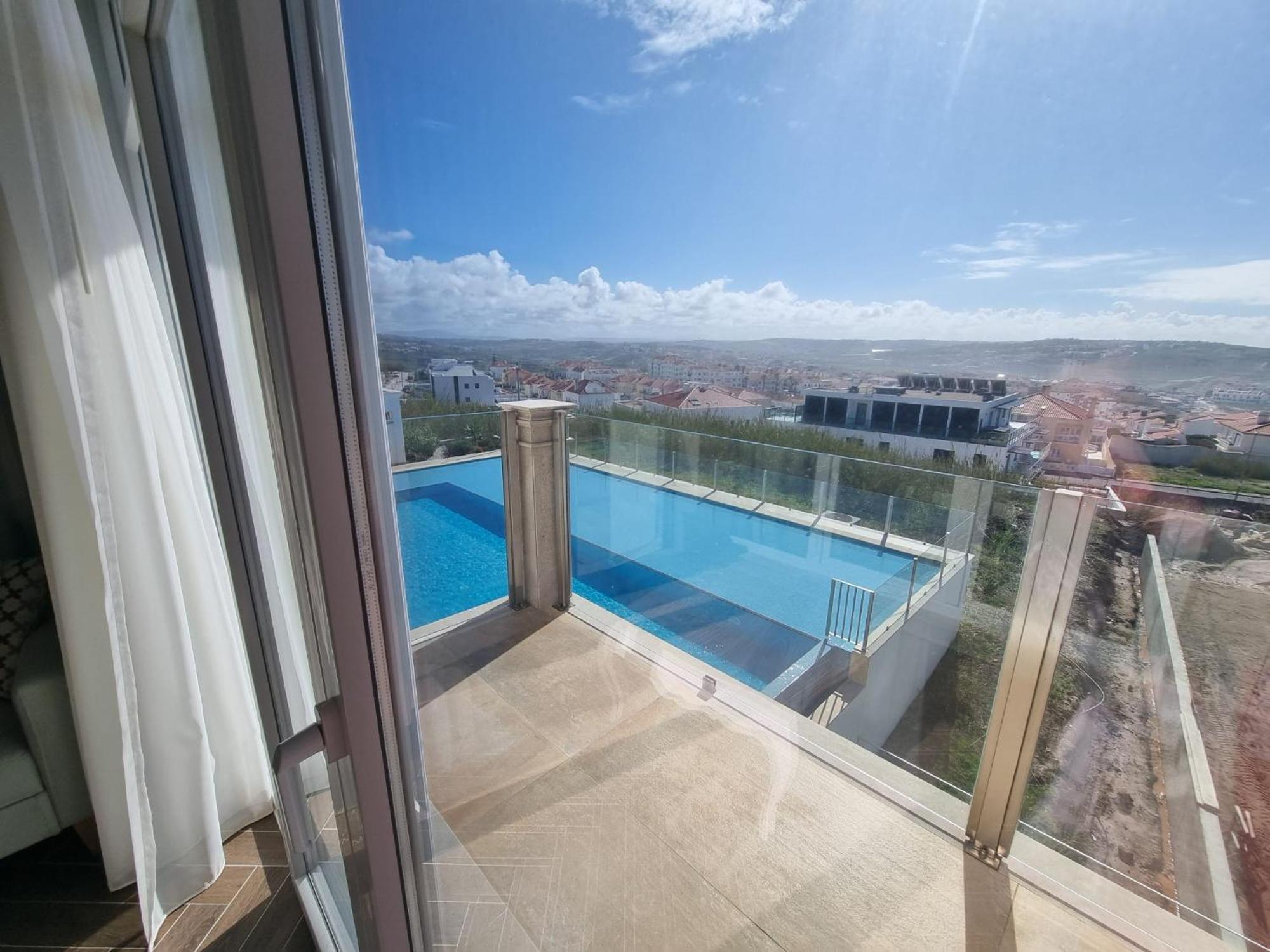 Ocean View Apartments Луриня Екстериор снимка