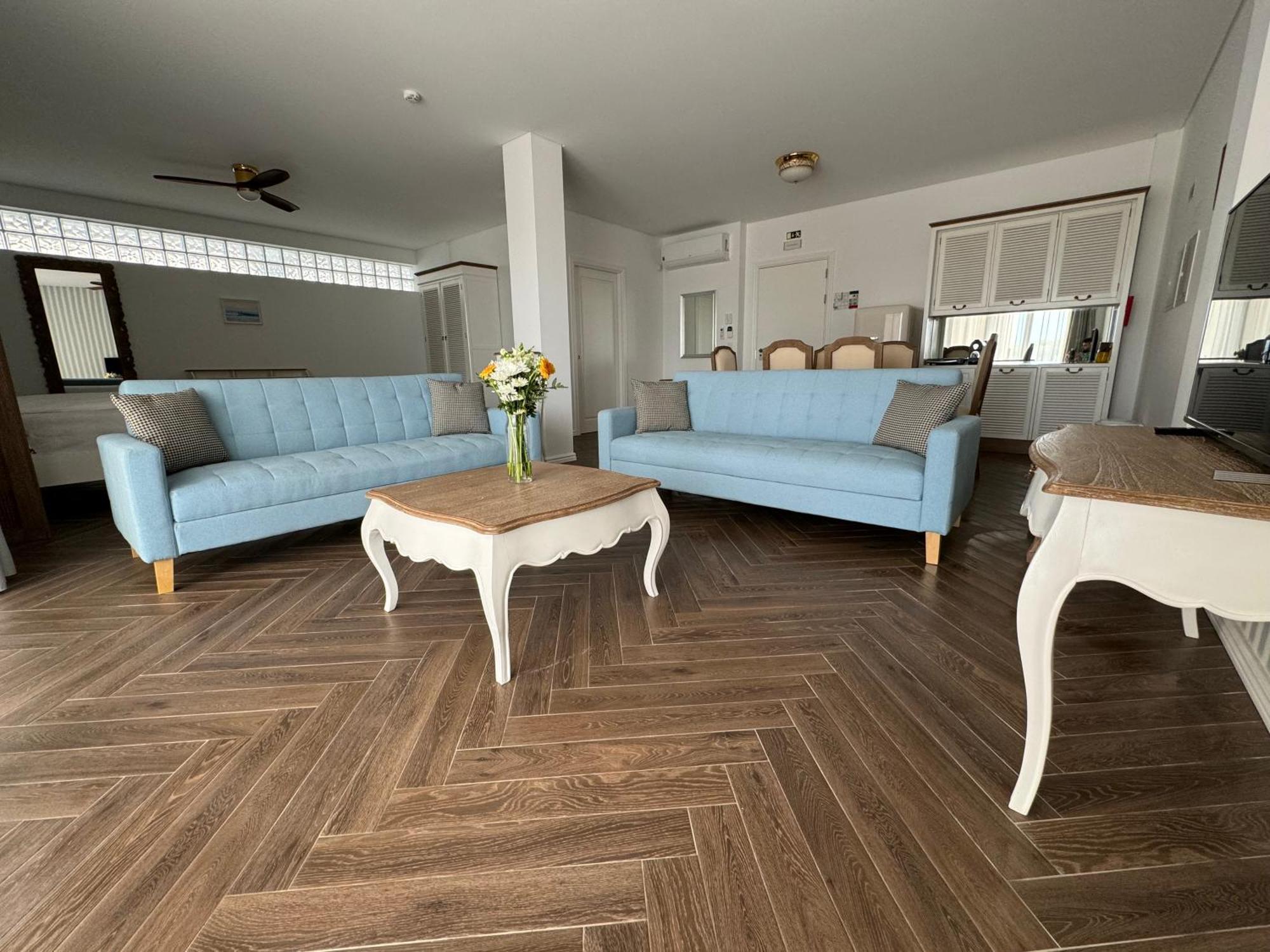 Ocean View Apartments Луриня Екстериор снимка