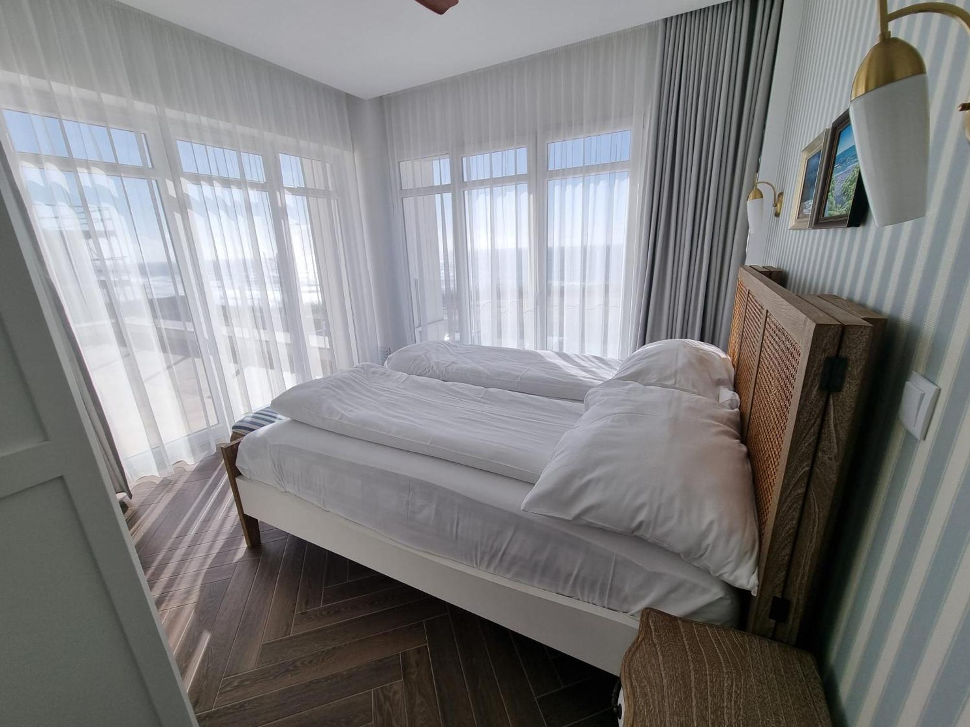 Ocean View Apartments Луриня Екстериор снимка