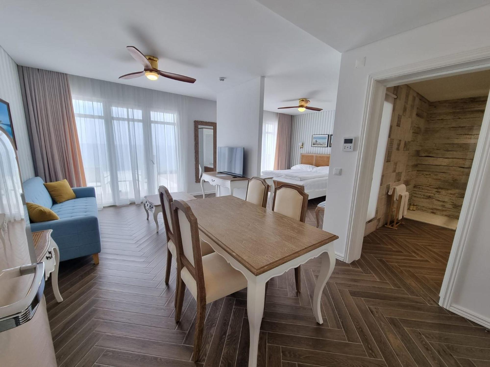 Ocean View Apartments Луриня Екстериор снимка